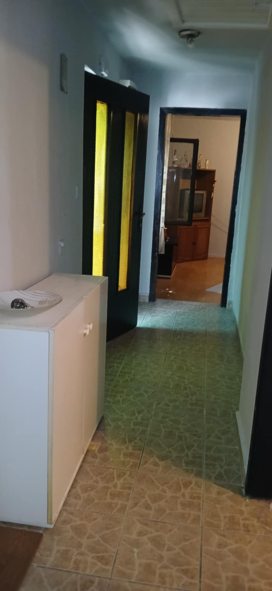 Izdaje se kuća sa dvorištem – Vojvode Mirka Petrovića 24, Konik, Podgorica